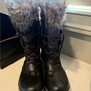 Women’s Sorel boots-waterproof